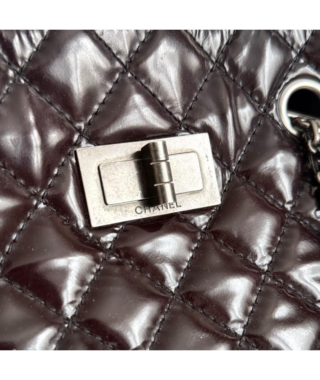 CHANEL Коричневая сумка тоут из лакированной кожи, фото 3