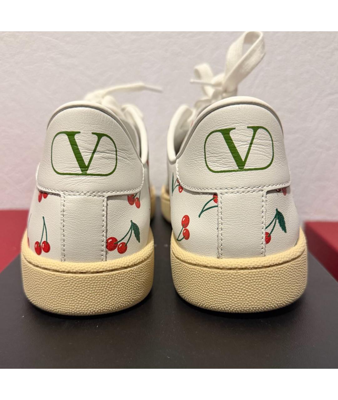 VALENTINO Белые кожаные низкие кроссовки / кеды, фото 4