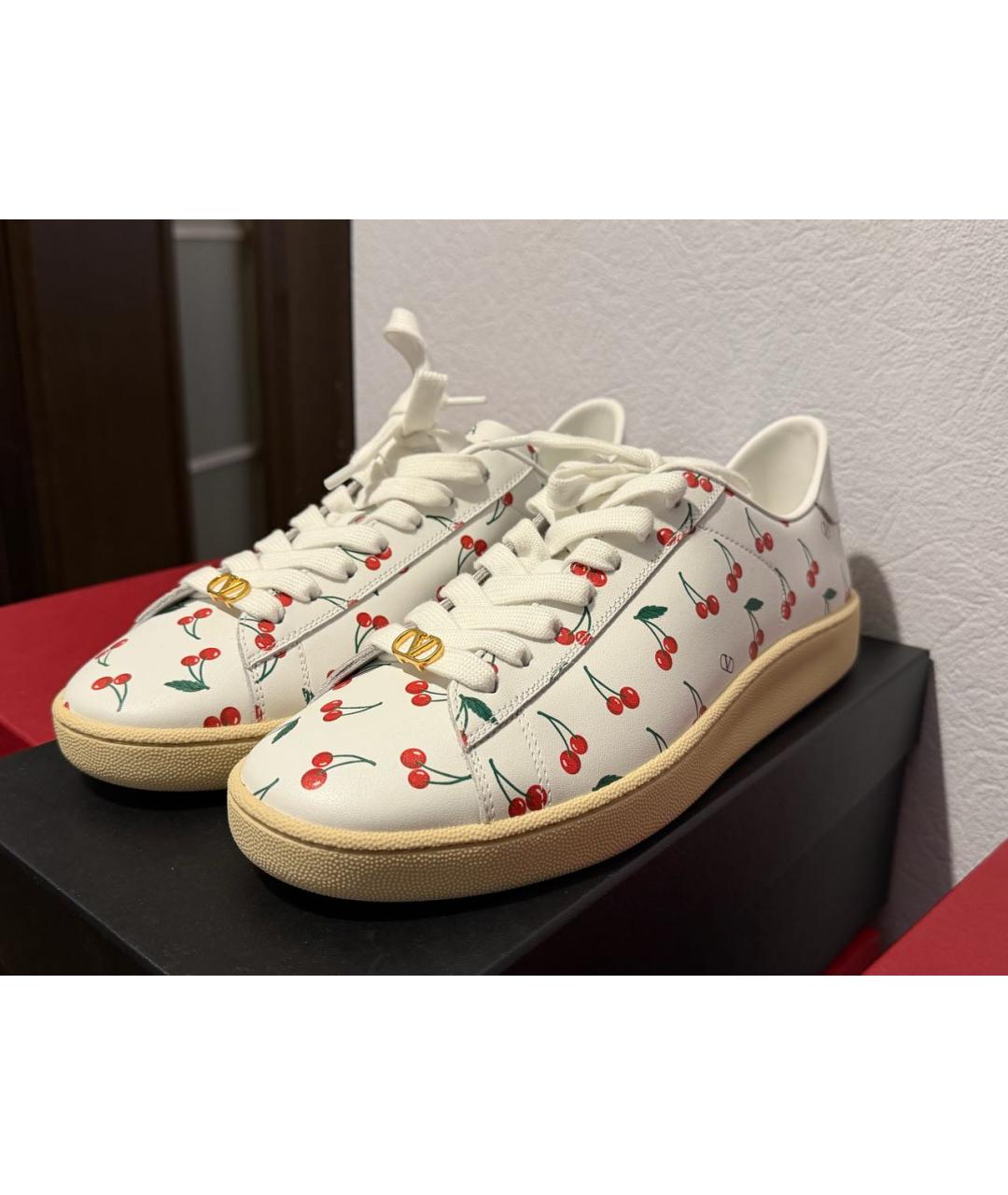 VALENTINO Белые кожаные низкие кроссовки / кеды, фото 6