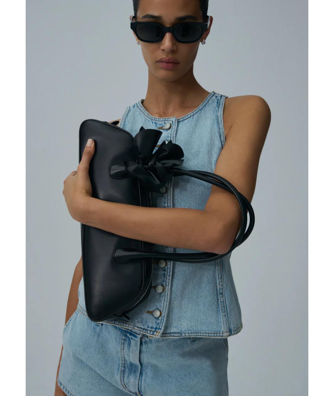 MAGDA BUTRYM Черная кожаная сумка с короткими ручками, фото 3