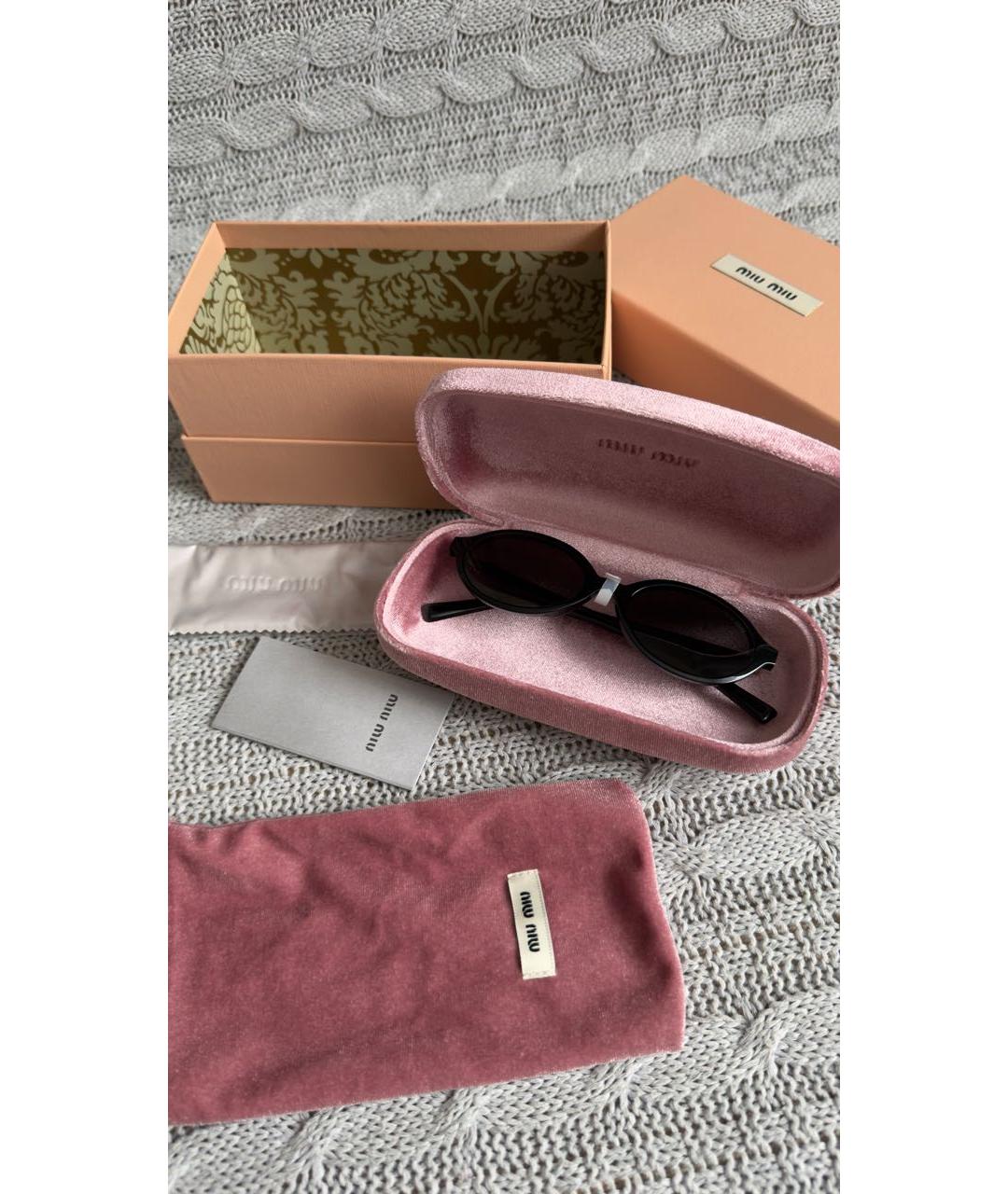 MIU MIU Черные пластиковые солнцезащитные очки, фото 3