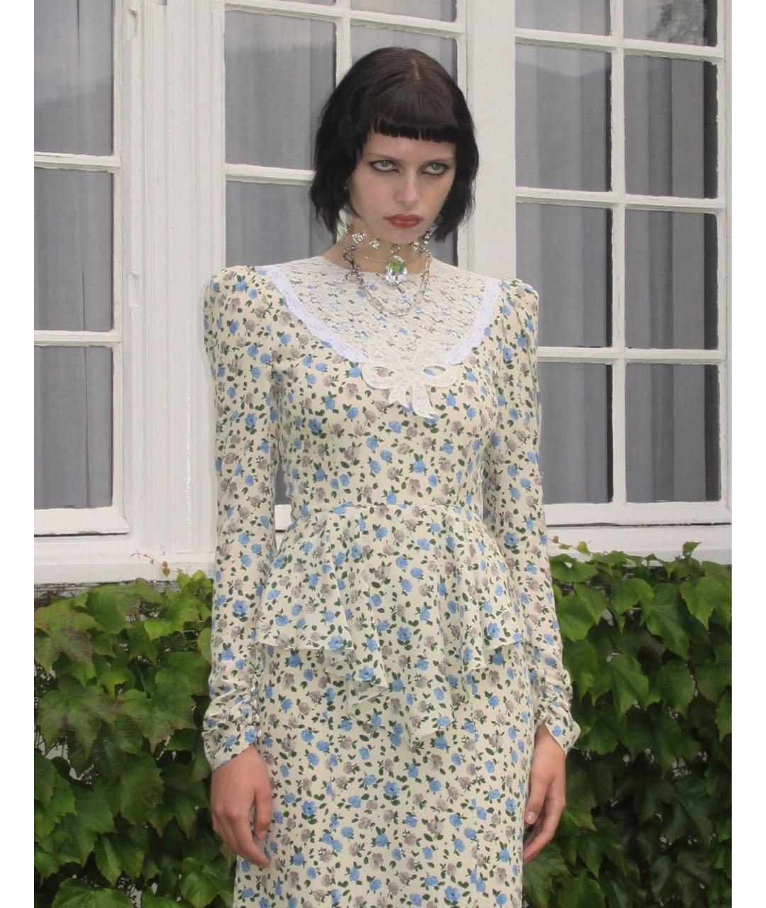 ALESSANDRA RICH Бежевое шелковое платье, фото 2