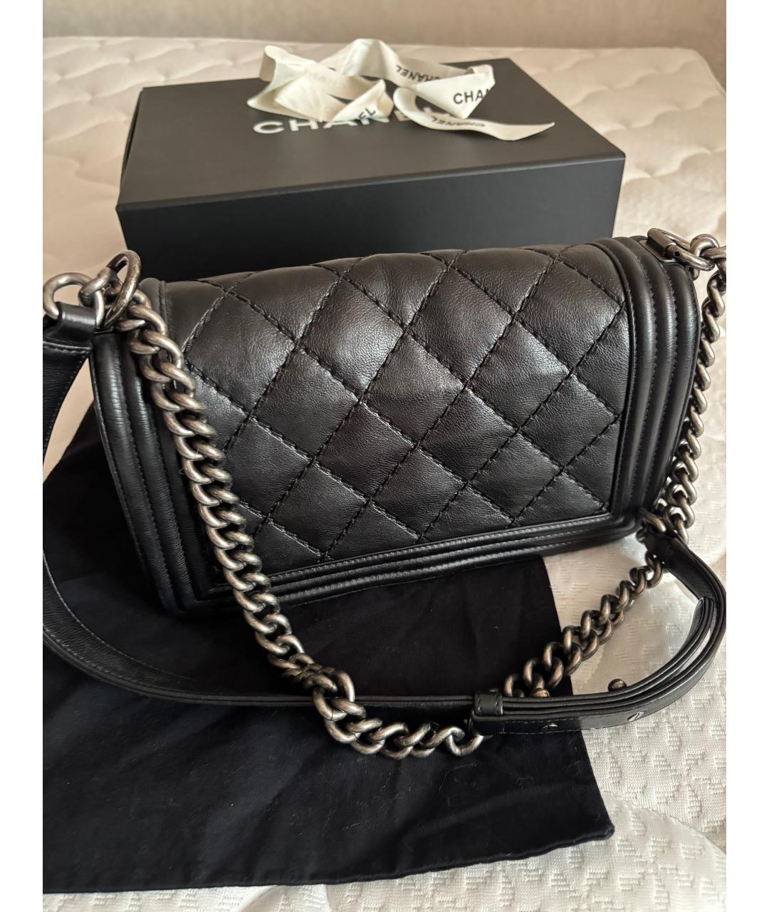 CHANEL Черная кожаная сумка через плечо, фото 3