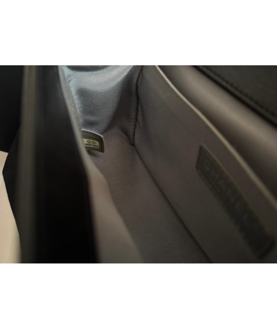 CHANEL Черная кожаная сумка через плечо, фото 4