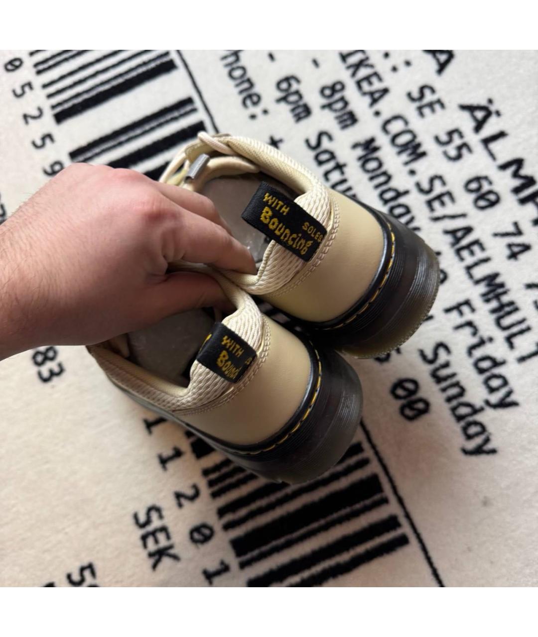 DR. MARTENS Бежевые кожаные низкие ботинки, фото 4