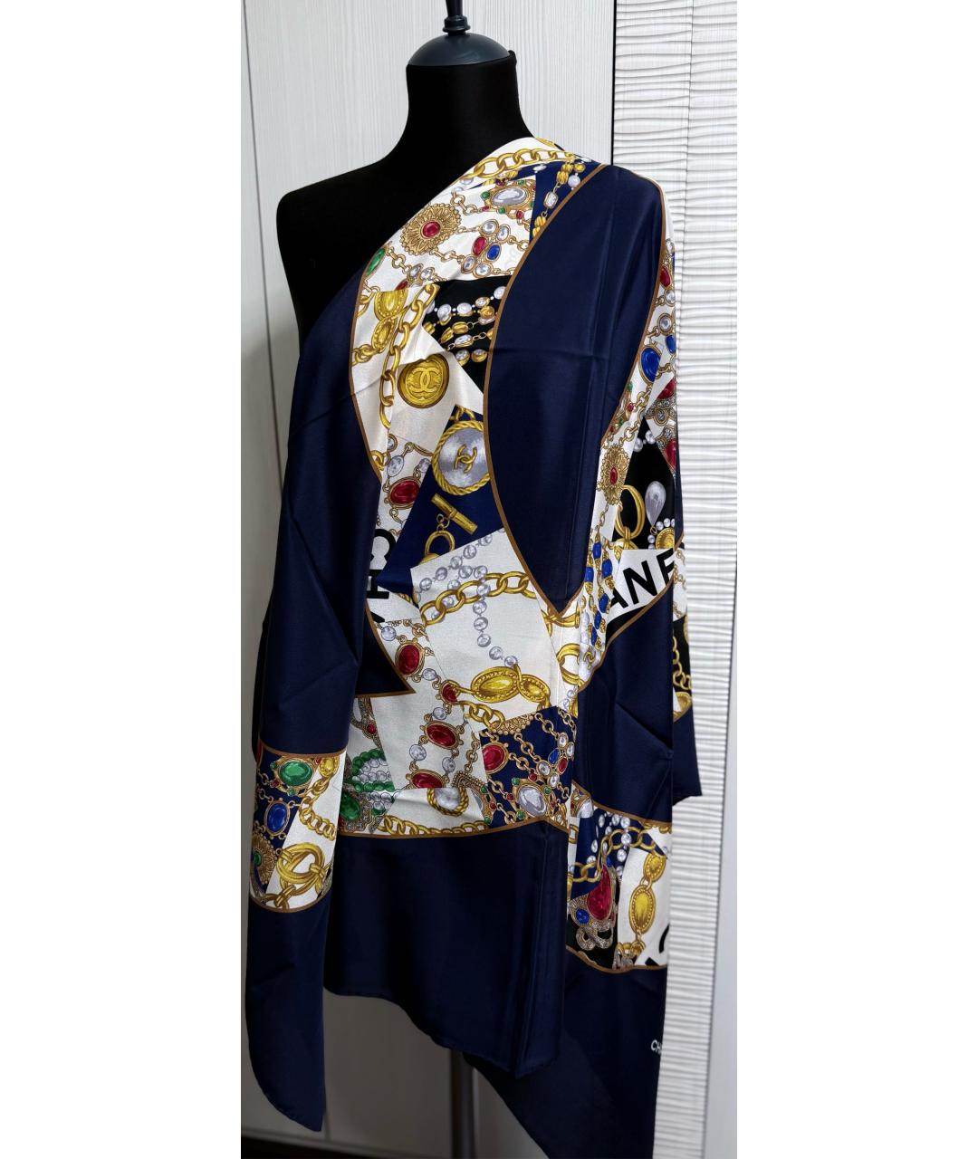 CHANEL Темно-синий шелковый платок, фото 3