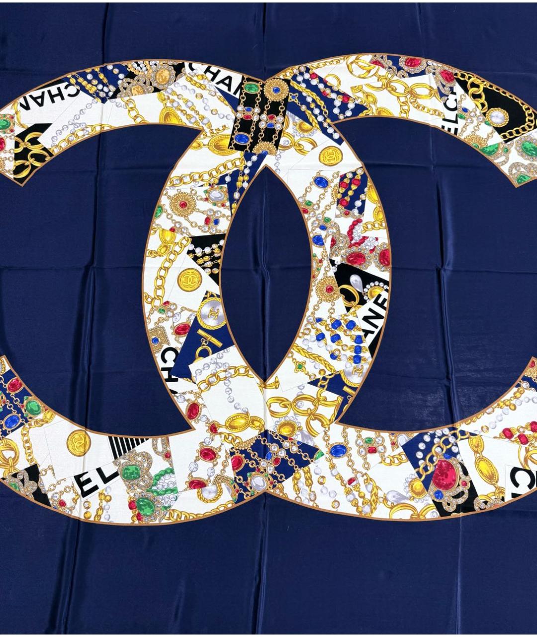 CHANEL Темно-синий шелковый платок, фото 8