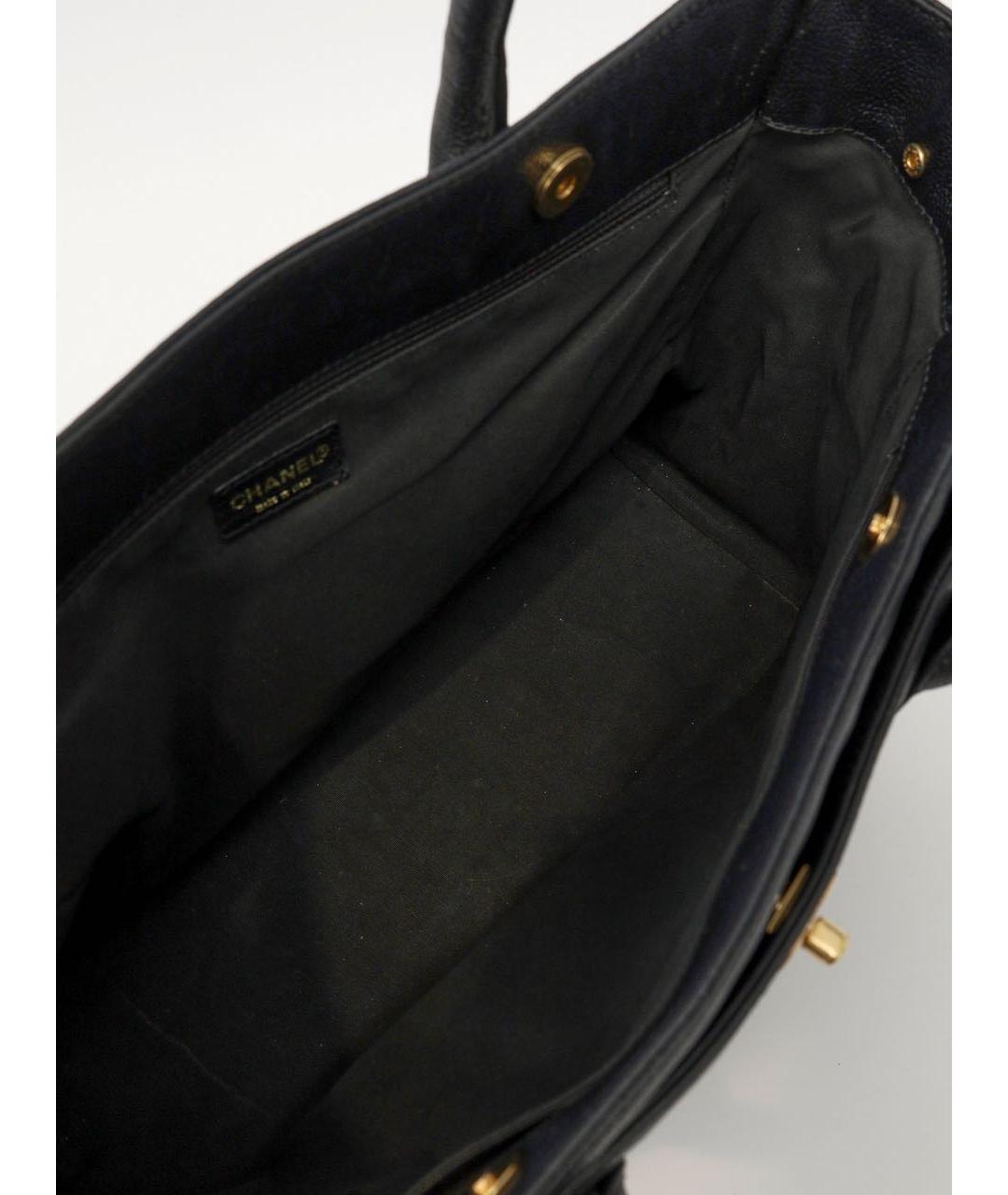 CHANEL Черная кожаная сумка с короткими ручками, фото 4