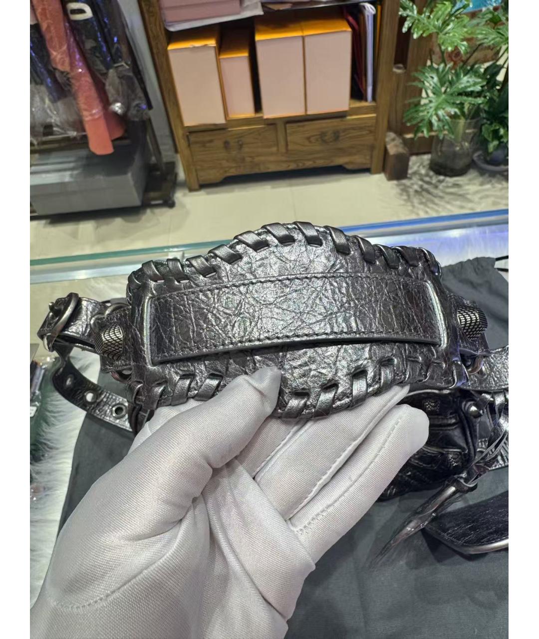 BALENCIAGA Серебряная кожаная сумка через плечо, фото 4