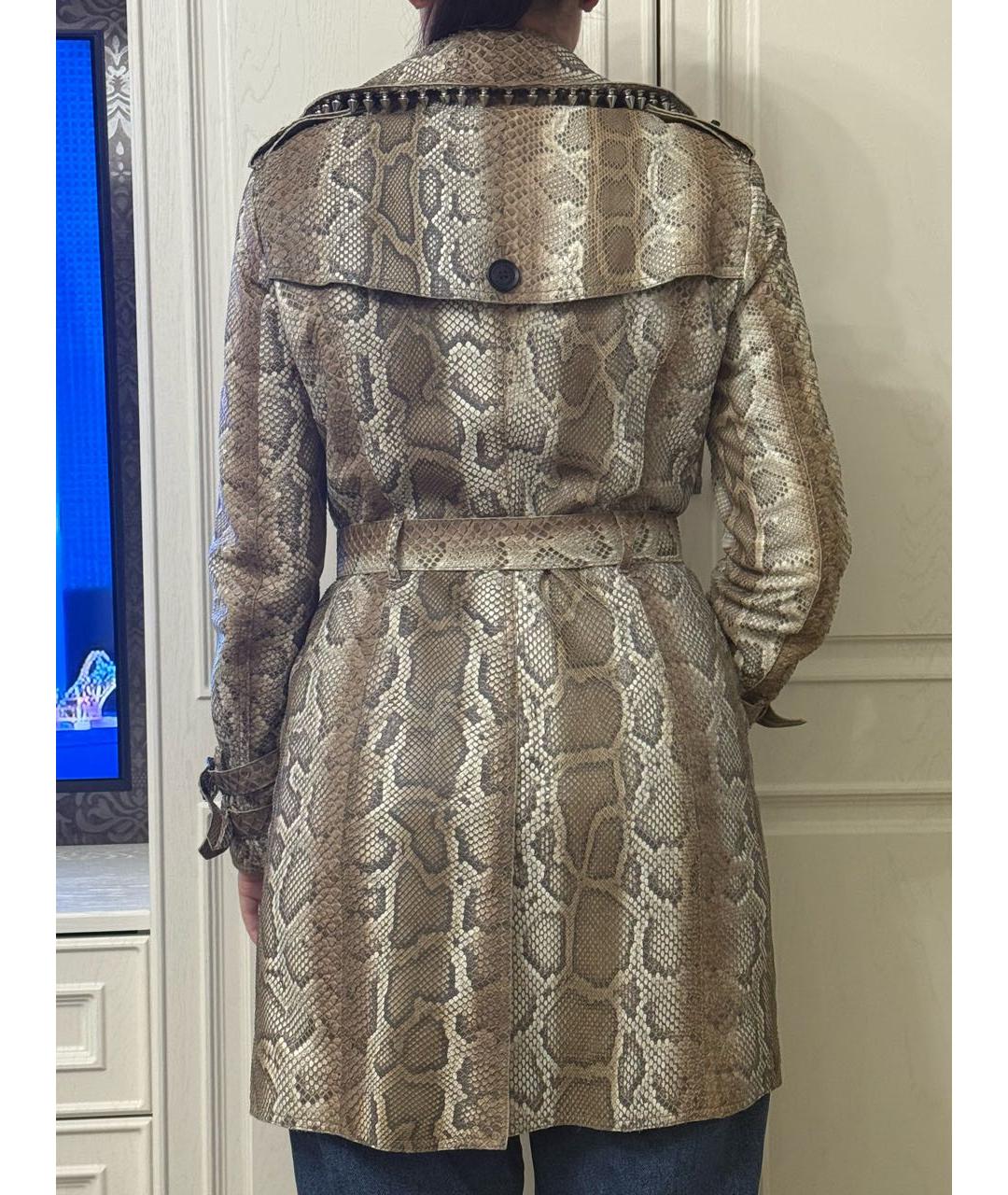 BURBERRY Бежевый тренч/плащ из экзотической кожи, фото 2