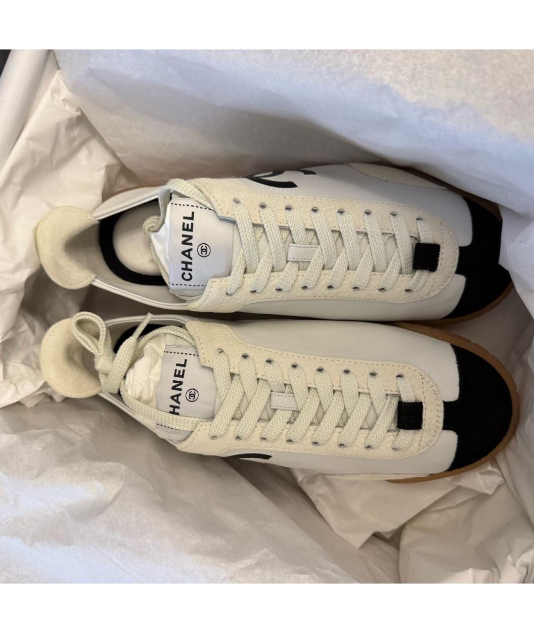 CHANEL Белые кожаные кеды, фото 3