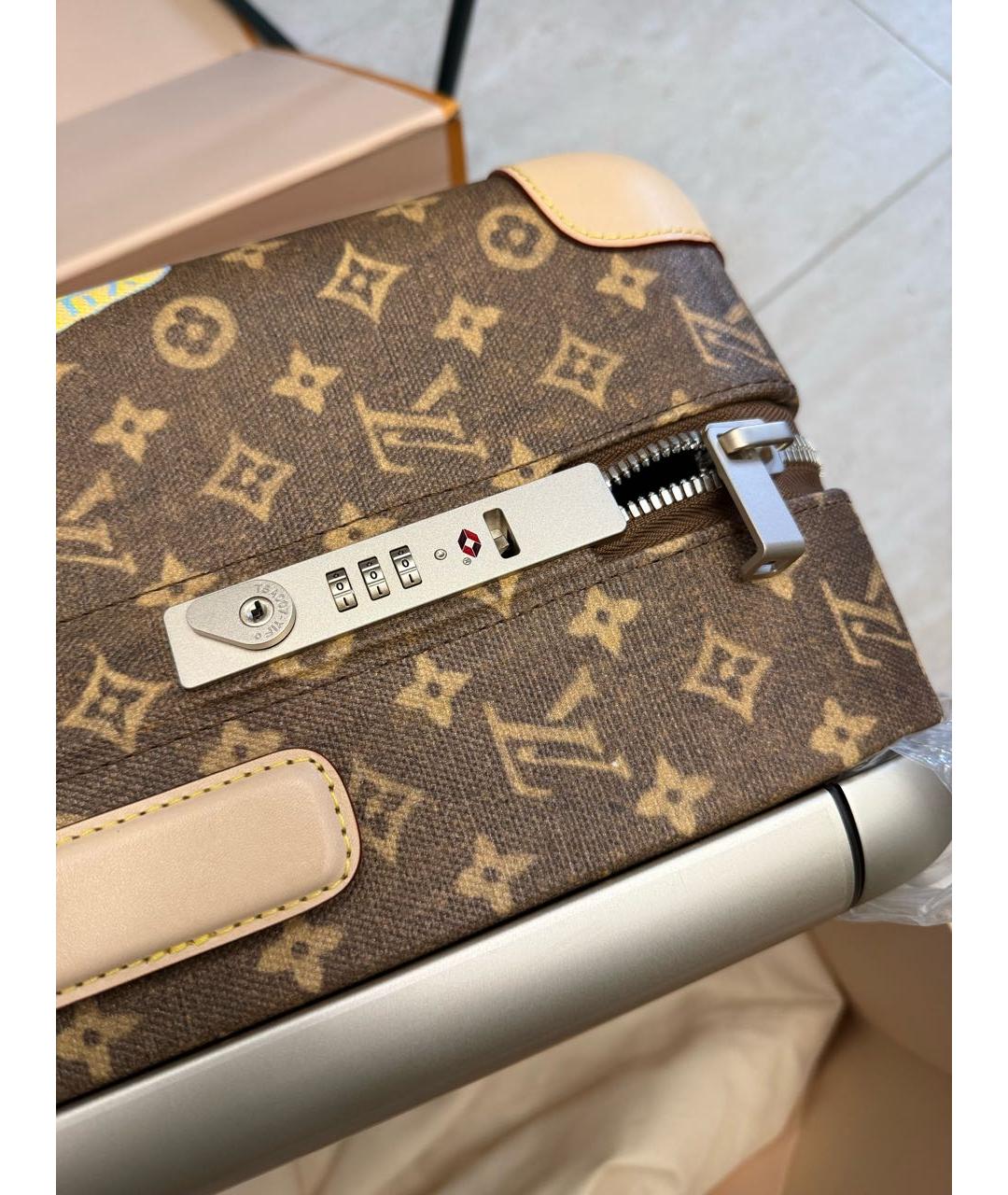 LOUIS VUITTON Коричневый чемодан, фото 3