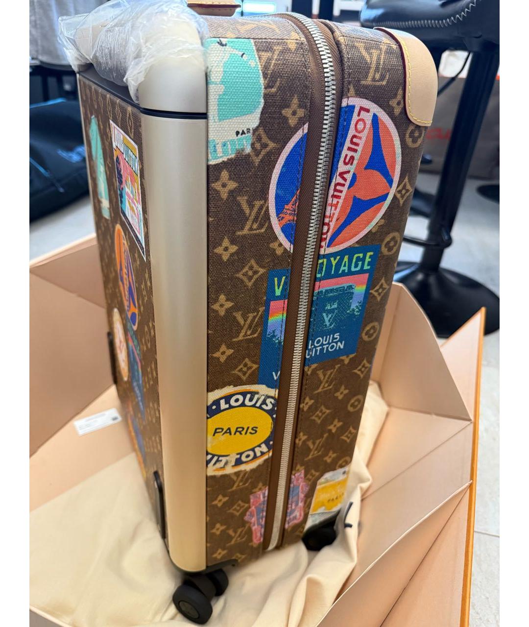 LOUIS VUITTON Коричневый чемодан, фото 6