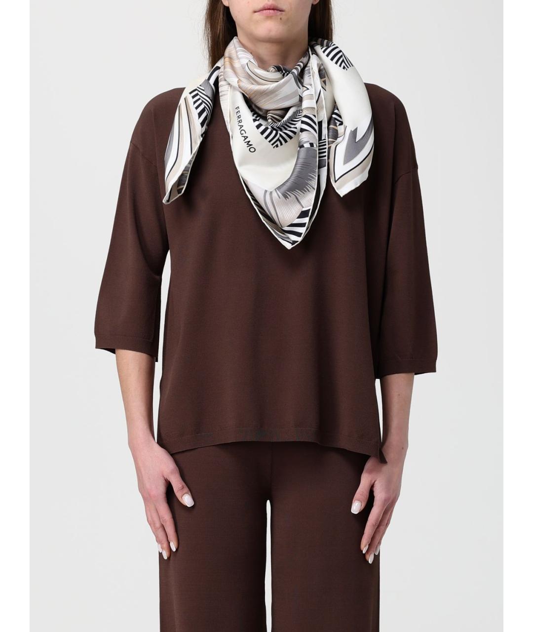 FERRAGAMO Бежевый шелковый шарф, фото 3