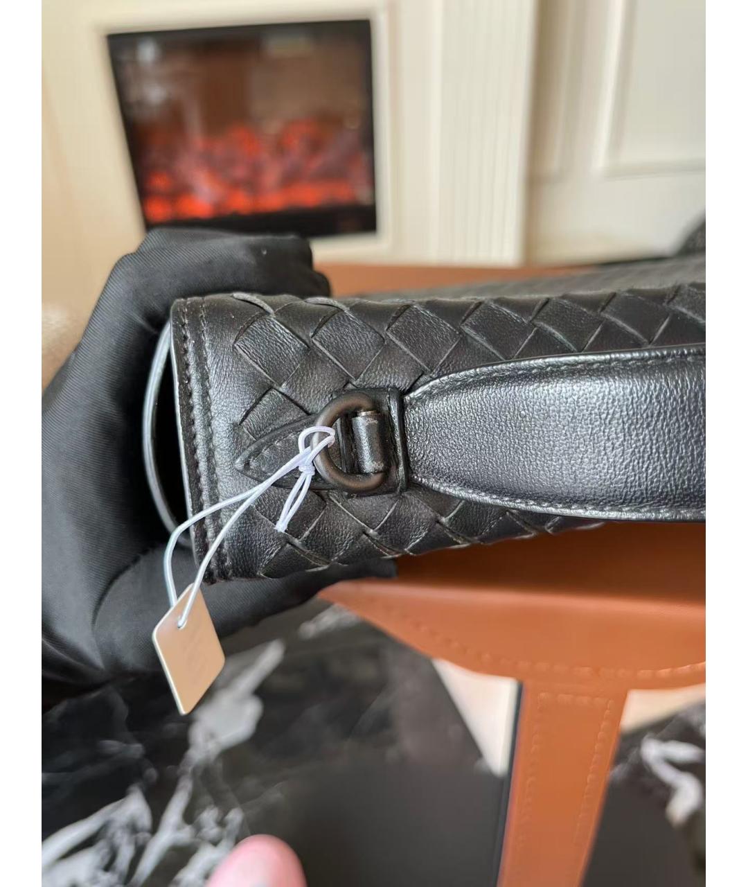 BOTTEGA VENETA Черная кожаная сумка через плечо, фото 4