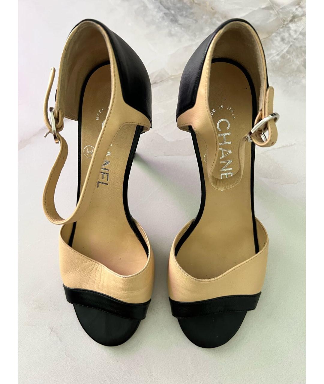 CHANEL Бежевые кожаные босоножки, фото 3