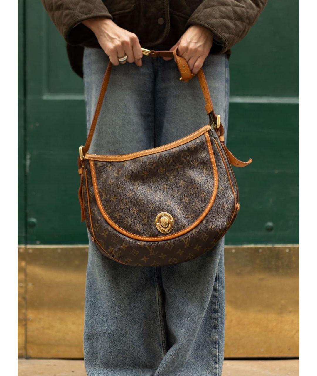 LOUIS VUITTON Коричневая кожаная сумка через плечо, фото 8