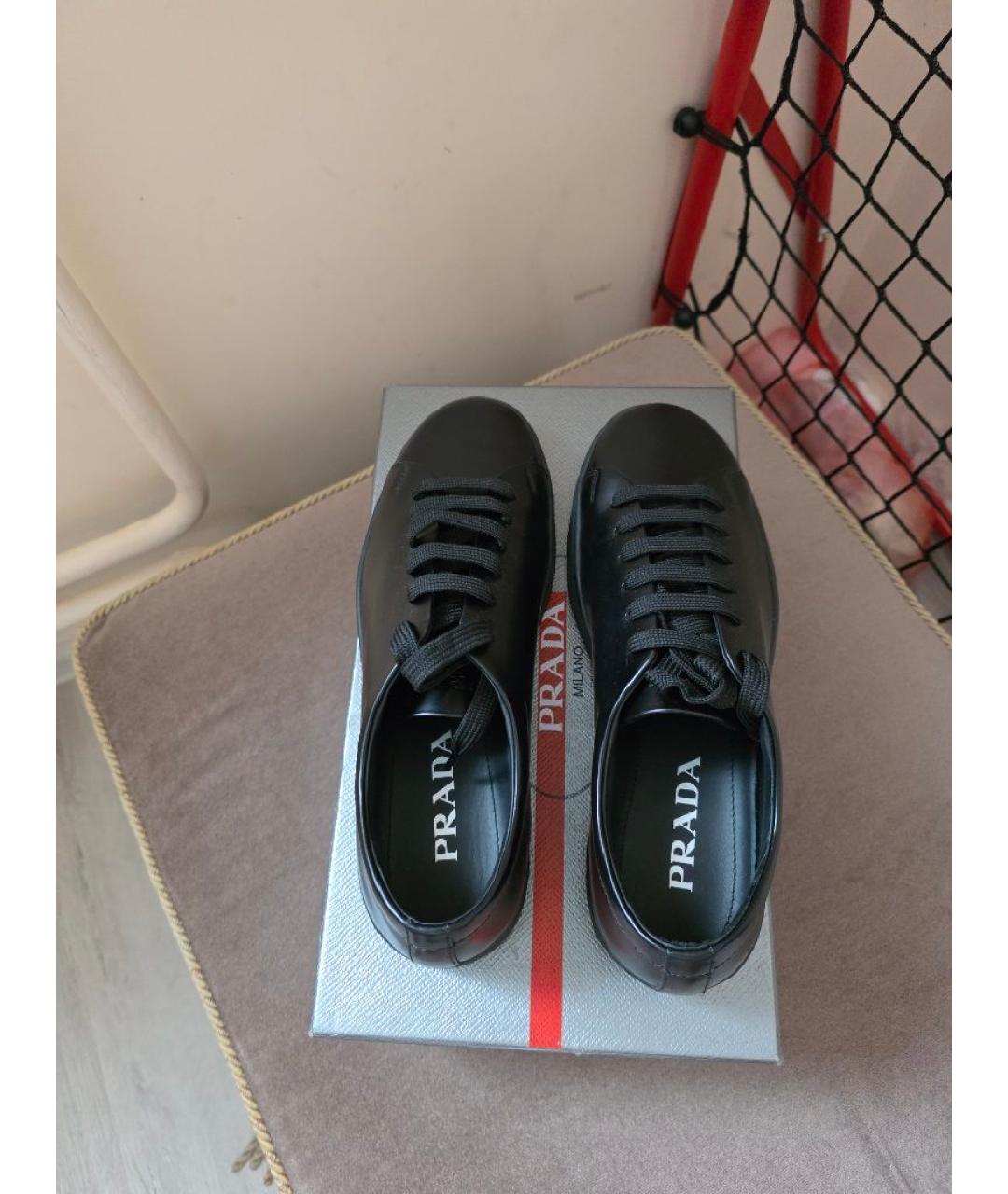 PRADA Черные кожаные низкие кроссовки / кеды, фото 3