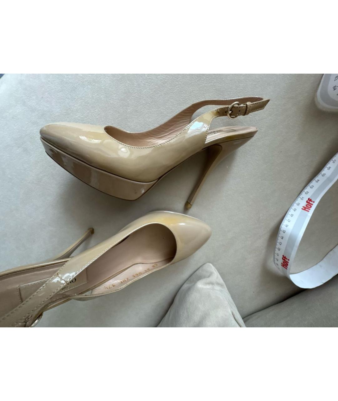 VALENTINO Бежевые туфли из лакированной кожи, фото 8