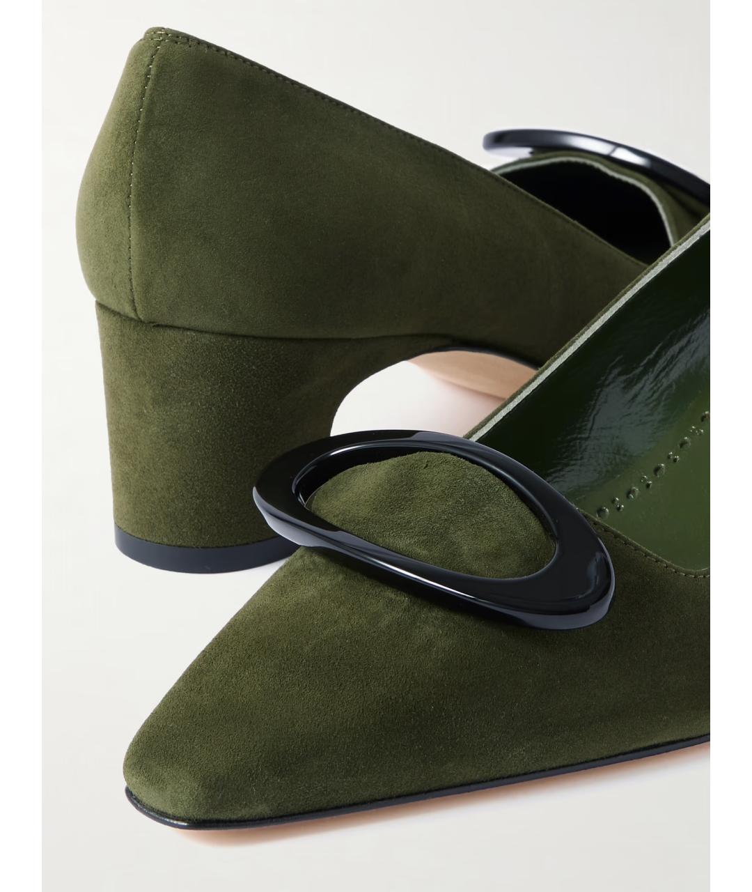 MANOLO BLAHNIK Зеленые замшевые лодочки на низком каблуке, фото 3