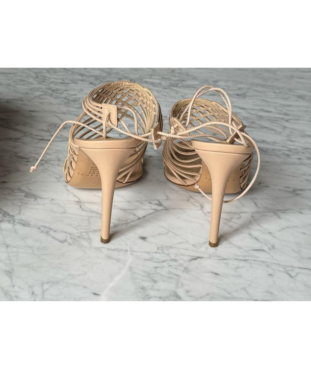 CASADEI Бежевые кожаные босоножки, фото 3