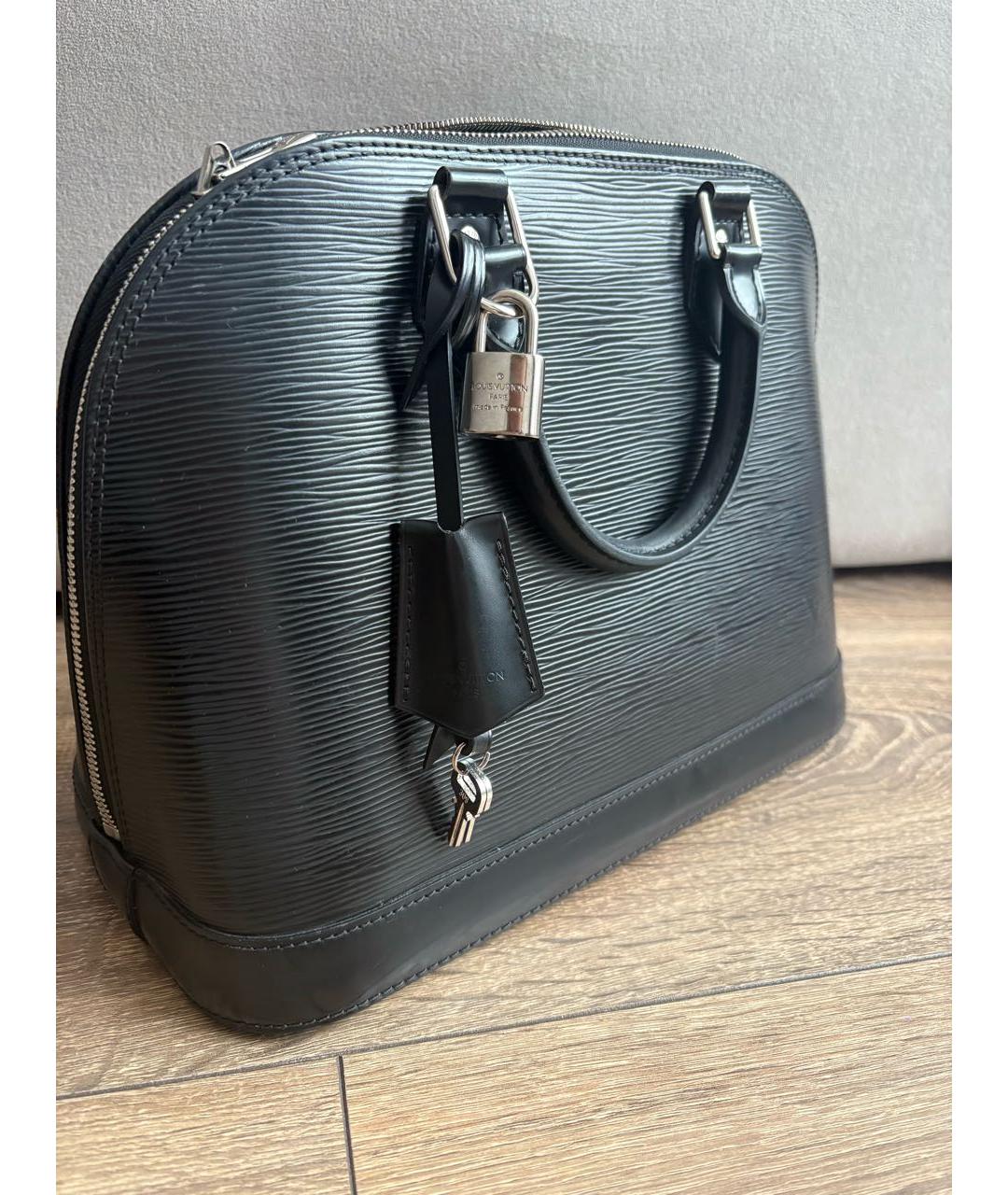 LOUIS VUITTON Черная кожаная сумка с короткими ручками, фото 2