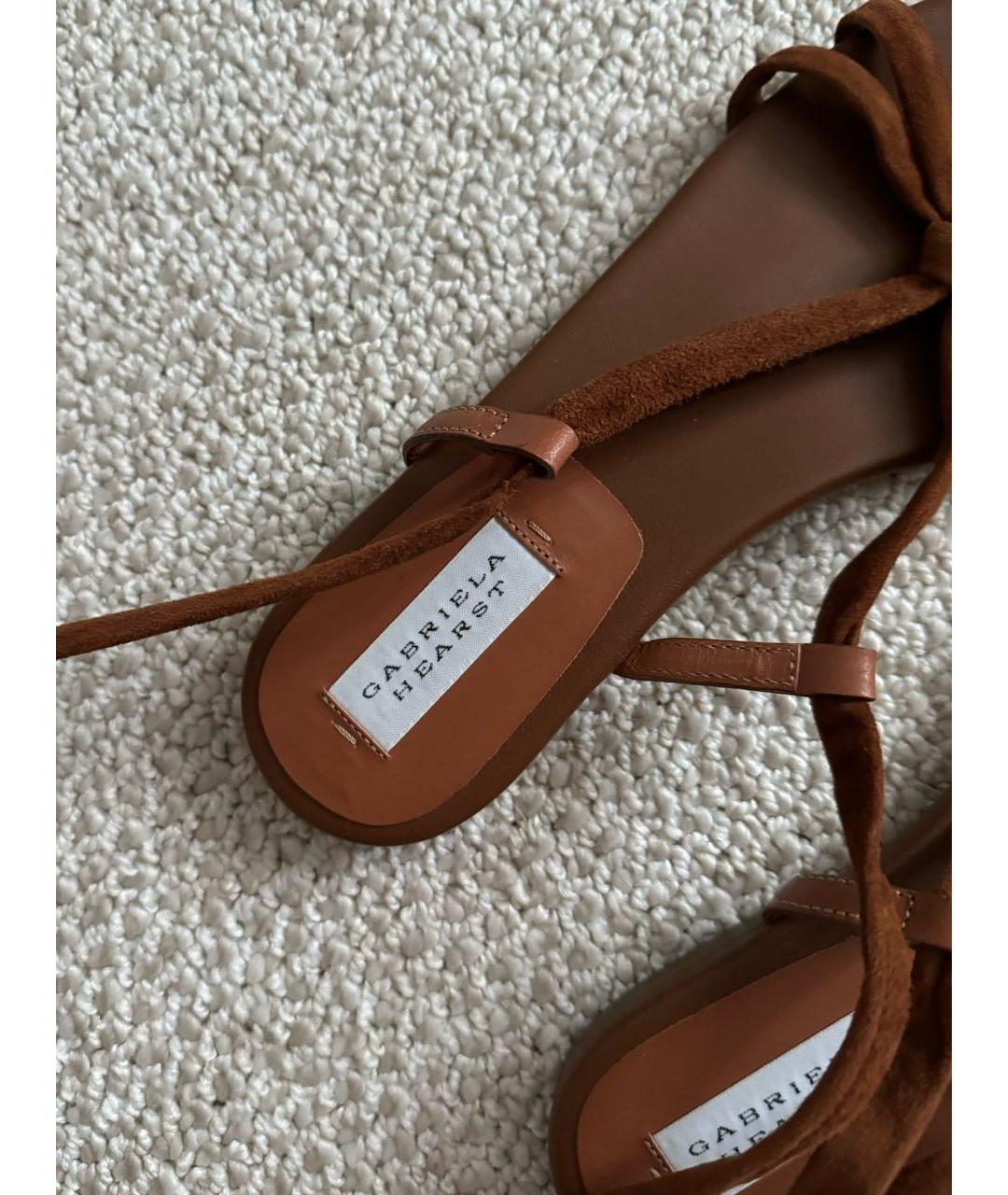 GABRIELA HEARST Коричневые замшевые босоножки, фото 4