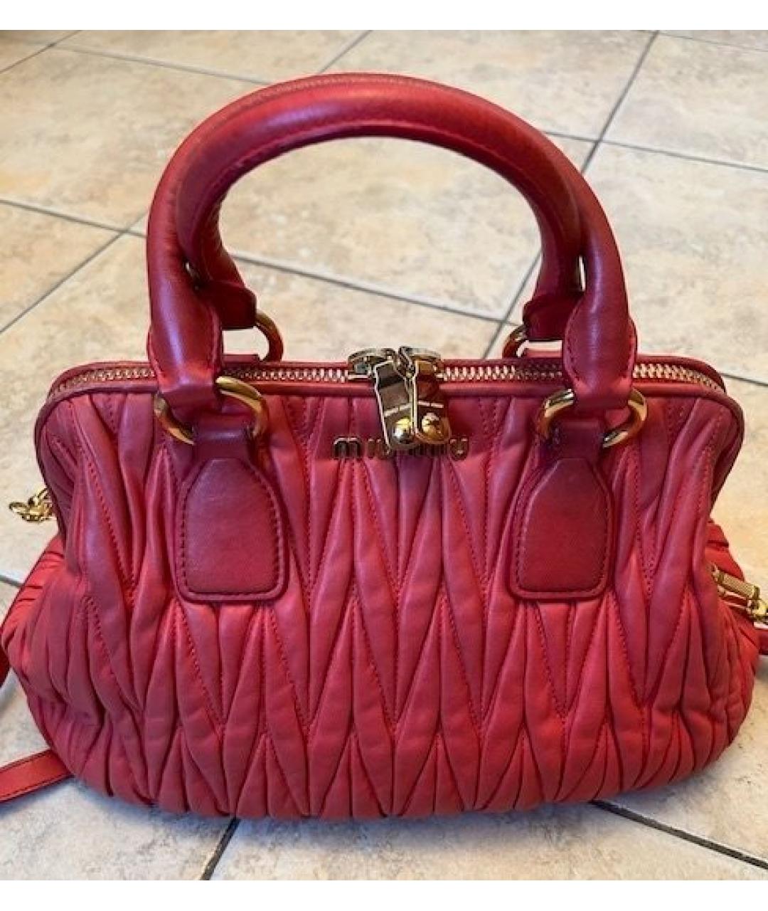 MIU MIU Бордовая кожаная сумка с короткими ручками, фото 2