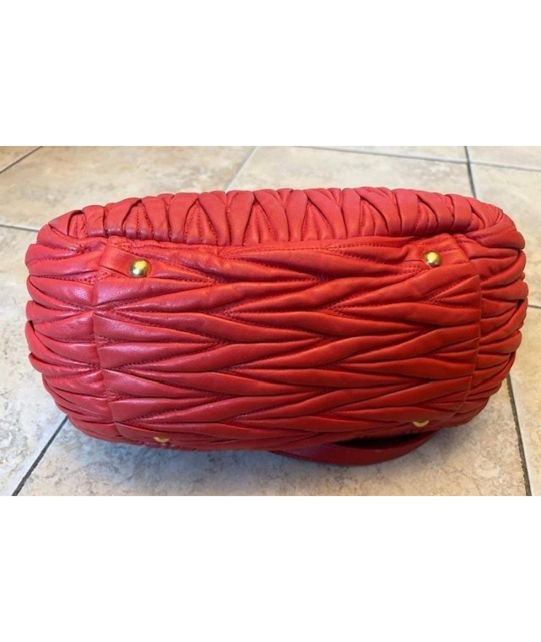 MIU MIU Бордовая кожаная сумка с короткими ручками, фото 6