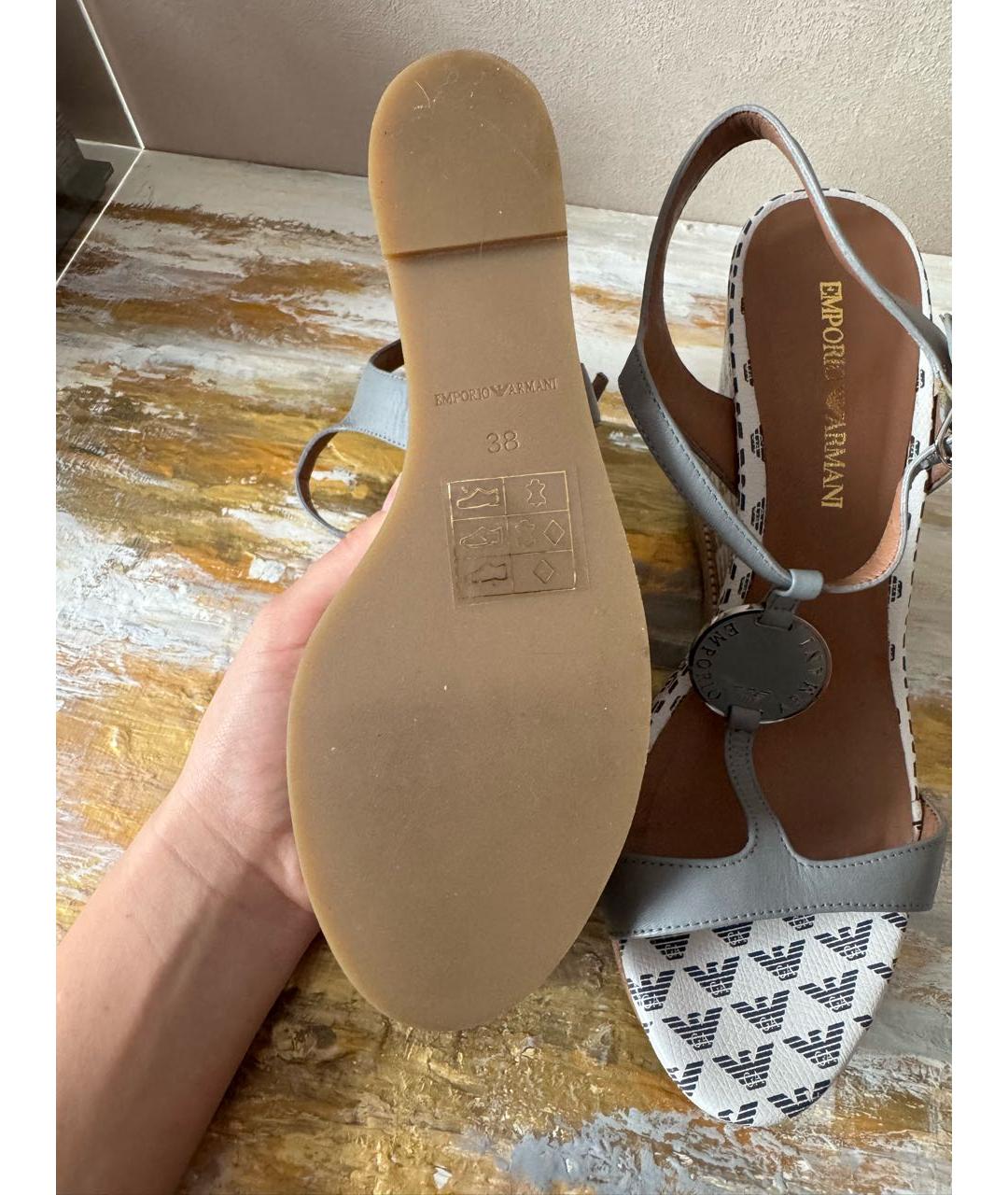 EMPORIO ARMANI Серые кожаные босоножки, фото 4