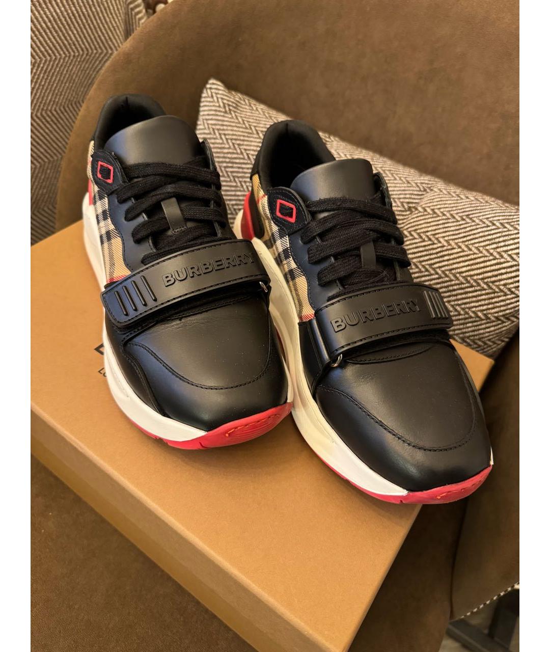 BURBERRY Черные кожаные кроссовки, фото 3