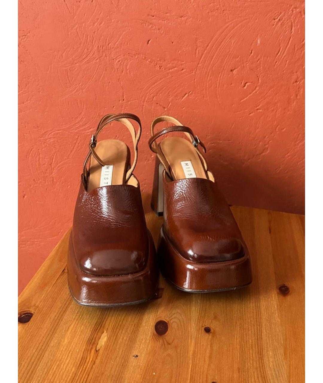 MIISTA Коричневые босоножки из лакированной кожи, фото 4