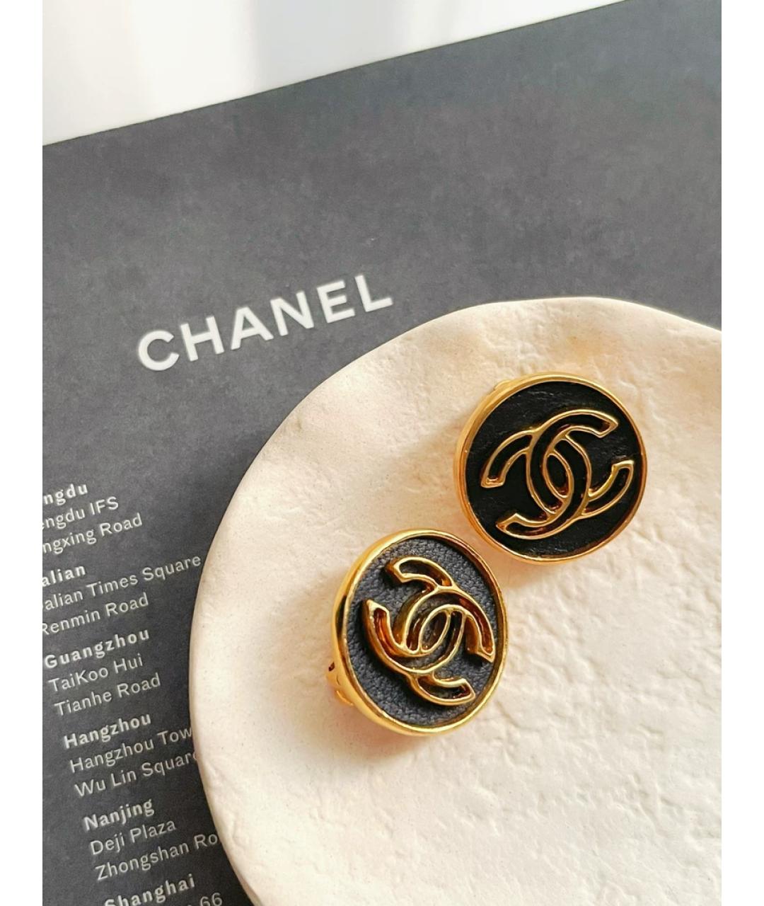 CHANEL Черные металлические клипсы, фото 2