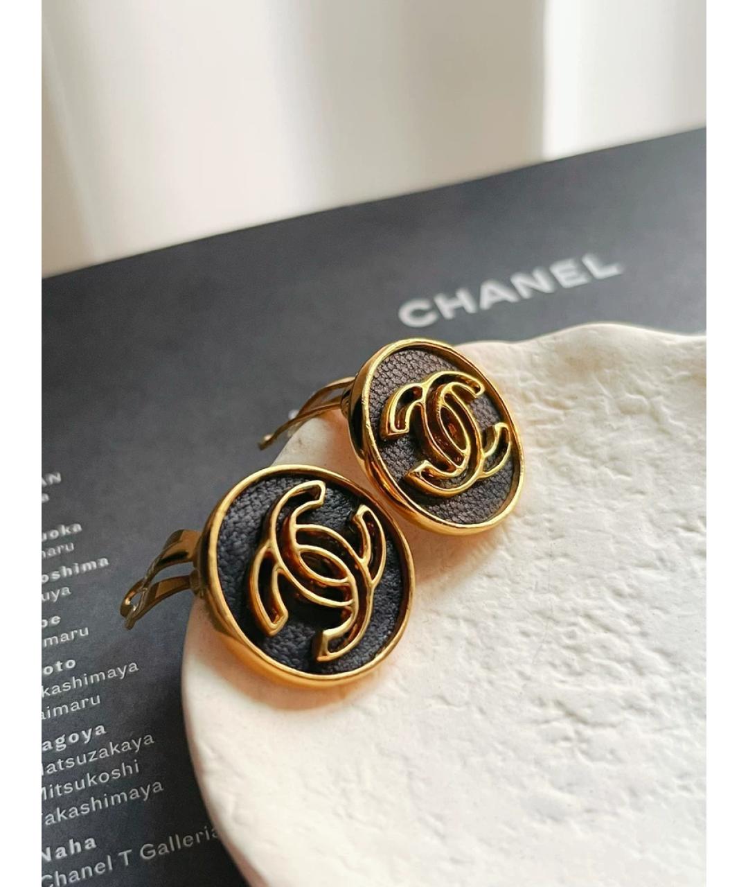 CHANEL Черные металлические клипсы, фото 3