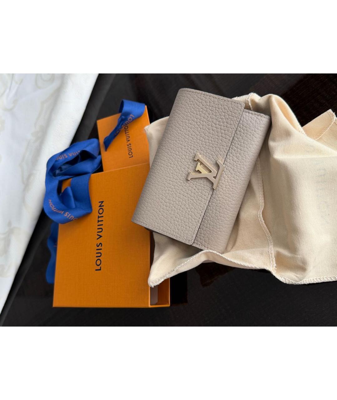 LOUIS VUITTON Бежевый кожаный кошелек, фото 5