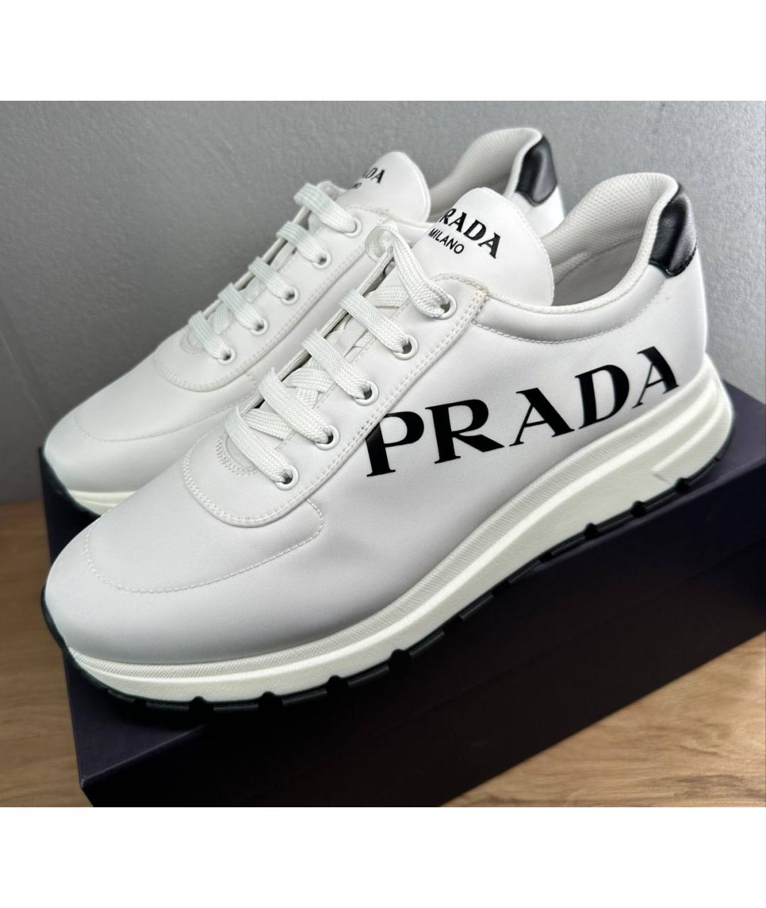 PRADA Белые кожаные низкие кроссовки / кеды, фото 5