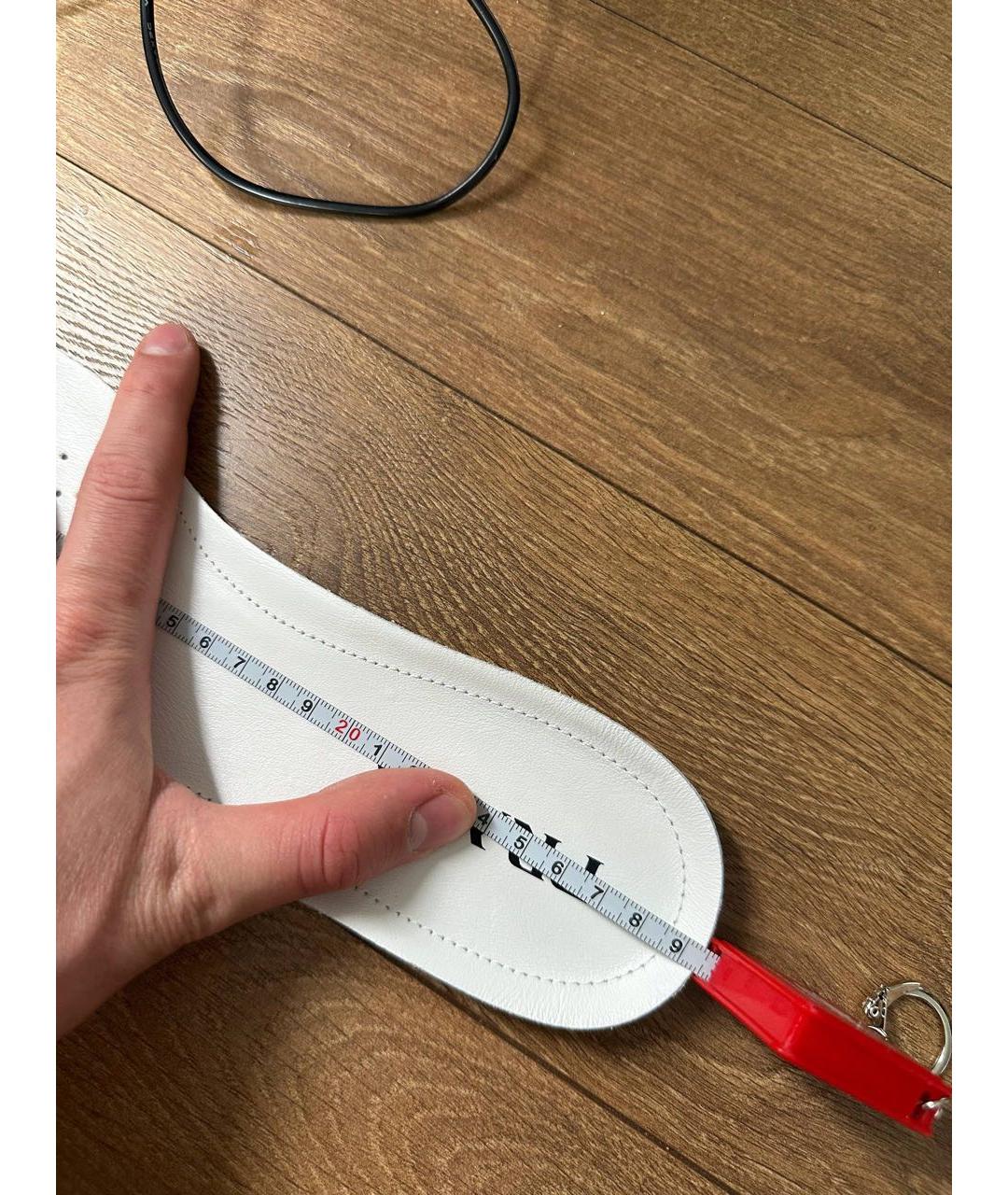 PRADA Белые кожаные низкие кроссовки / кеды, фото 4