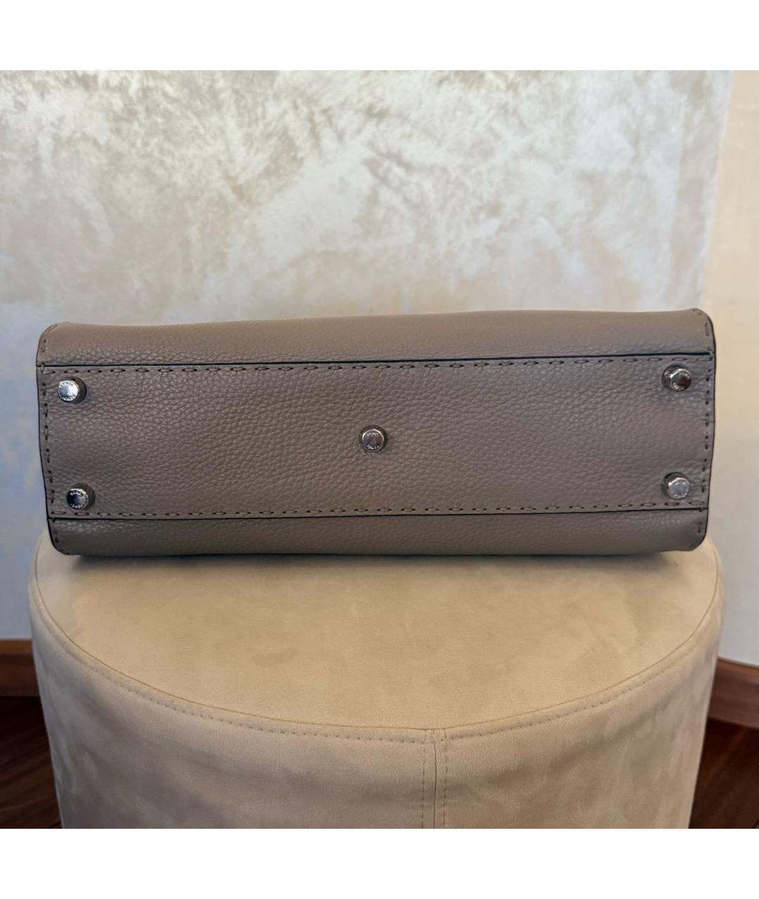 FENDI Серая кожаная сумка с короткими ручками, фото 5