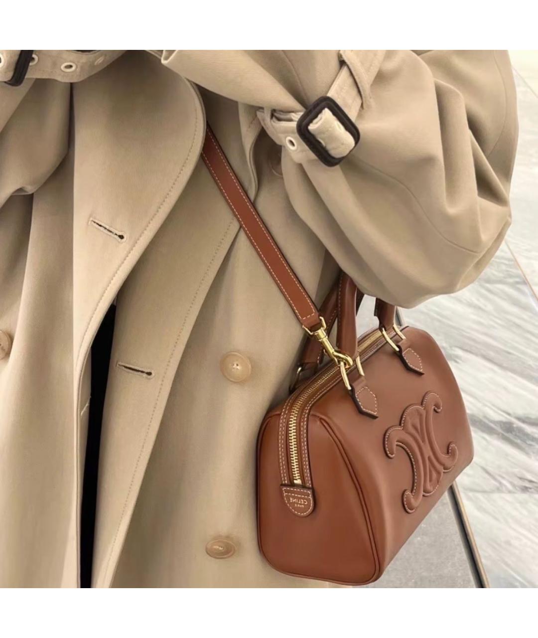 CELINE Коричневая кожаная сумка с короткими ручками, фото 5