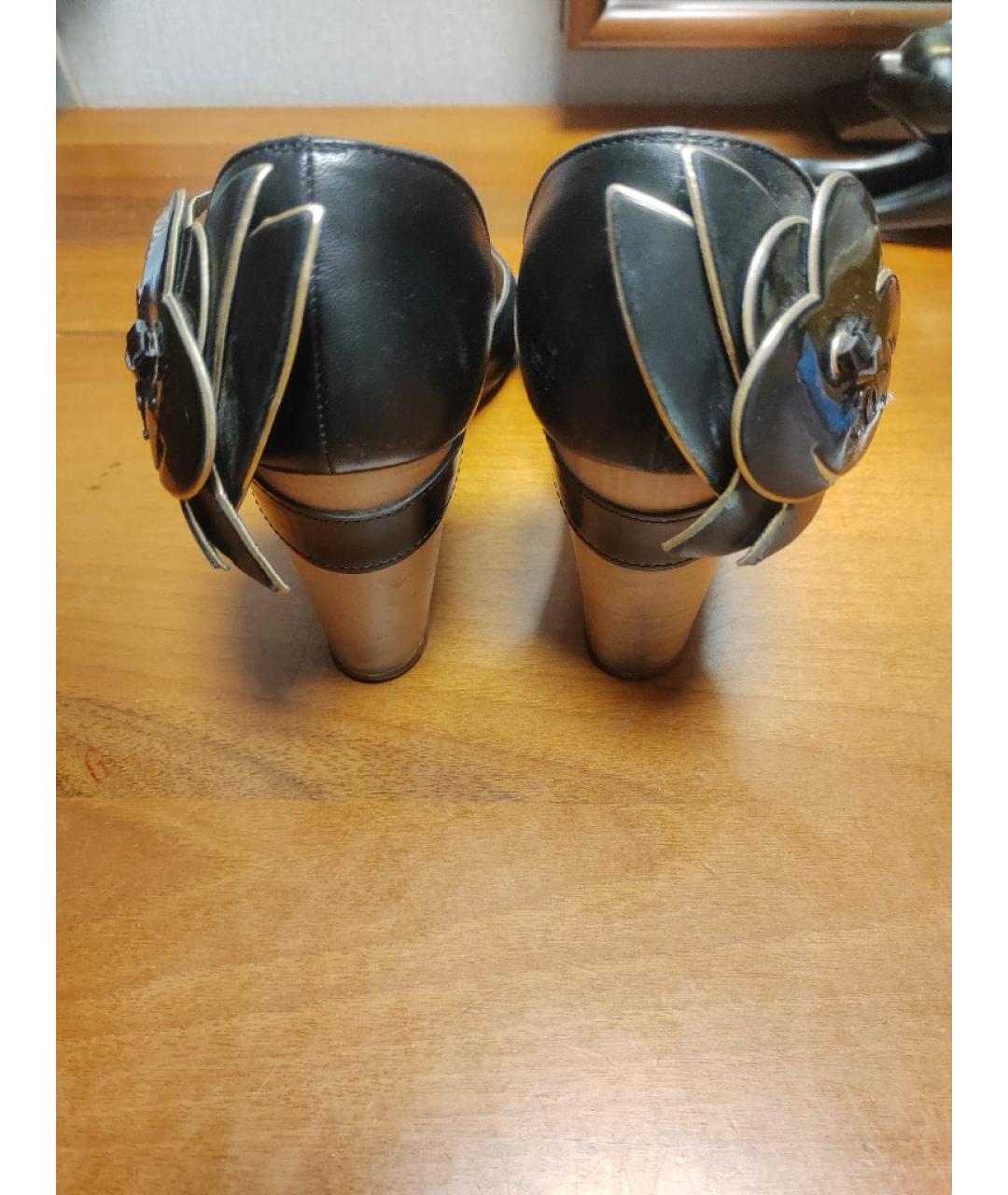 CHANEL Черные кожаные туфли, фото 3