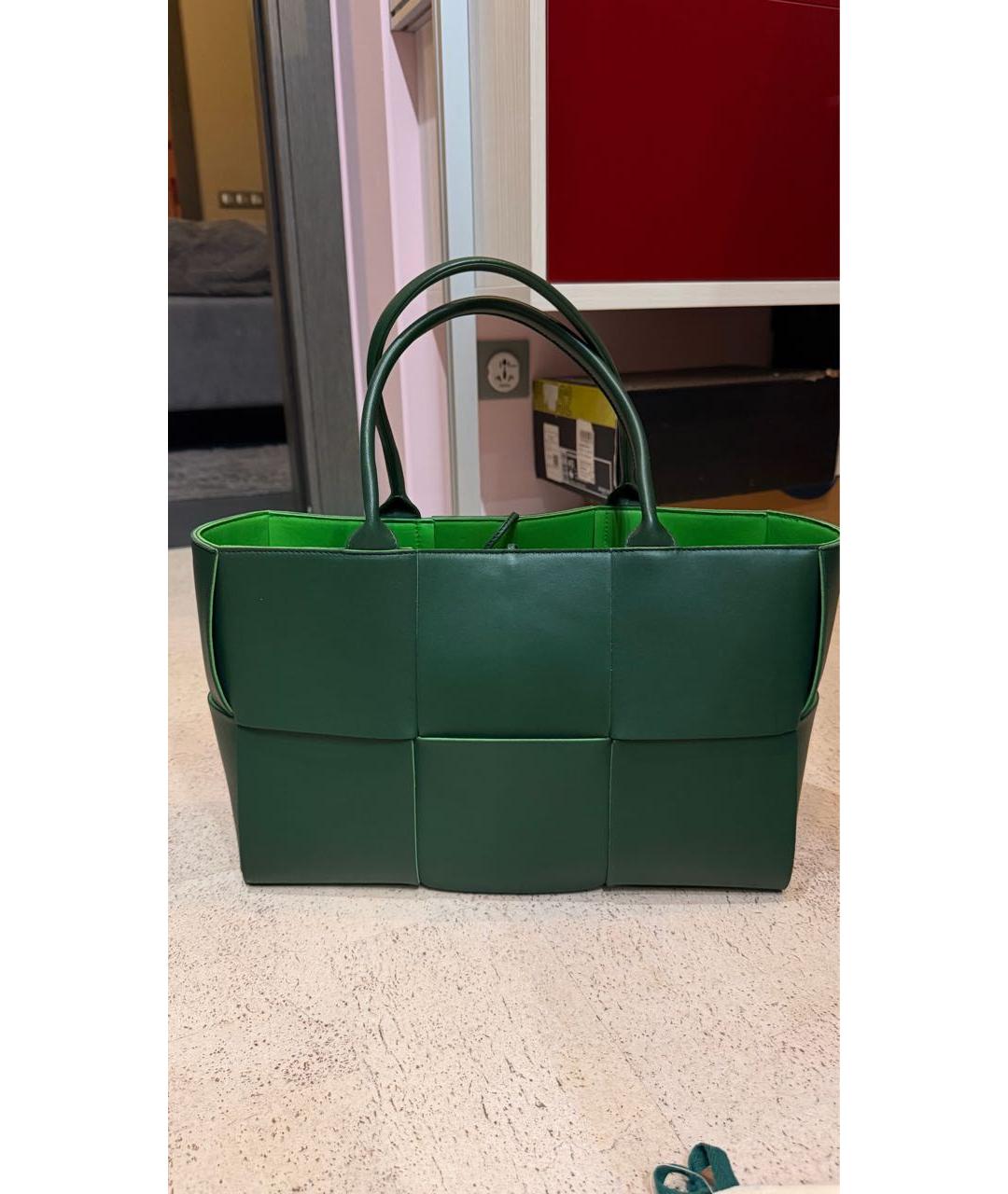 BOTTEGA VENETA Зеленая кожаная сумка тоут, фото 7
