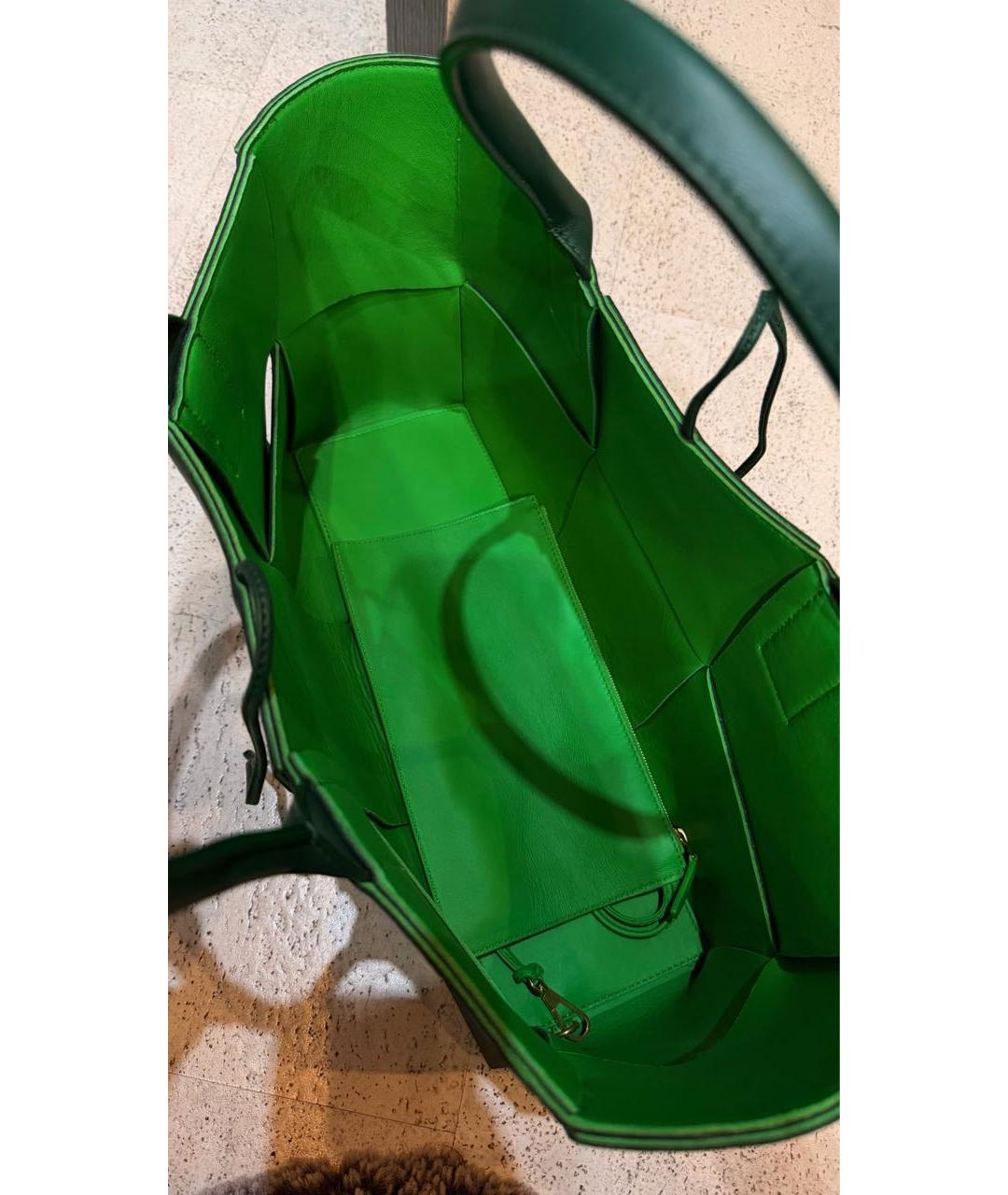BOTTEGA VENETA Зеленая кожаная сумка тоут, фото 4