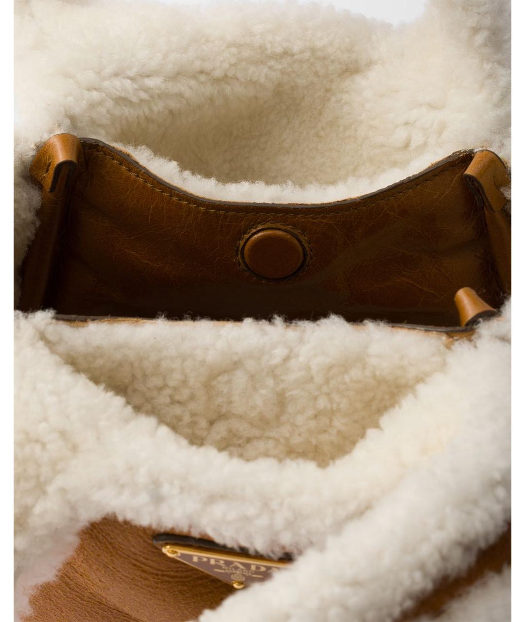 PRADA Коричневая кожаная сумка с короткими ручками, фото 6