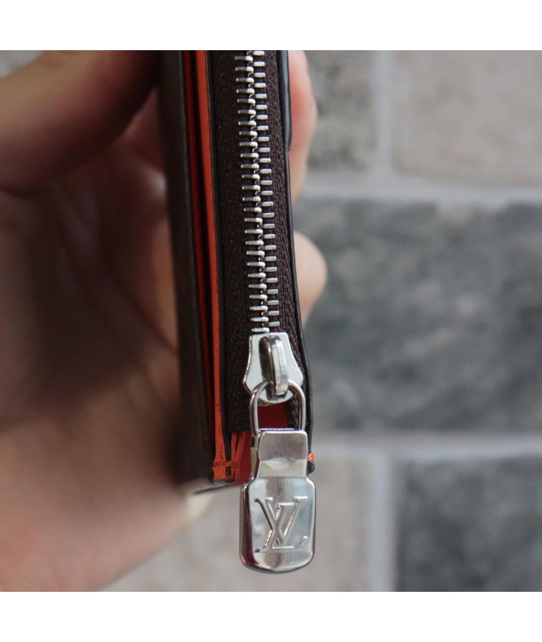 LOUIS VUITTON Коричневый кожаный кардхолдер, фото 5