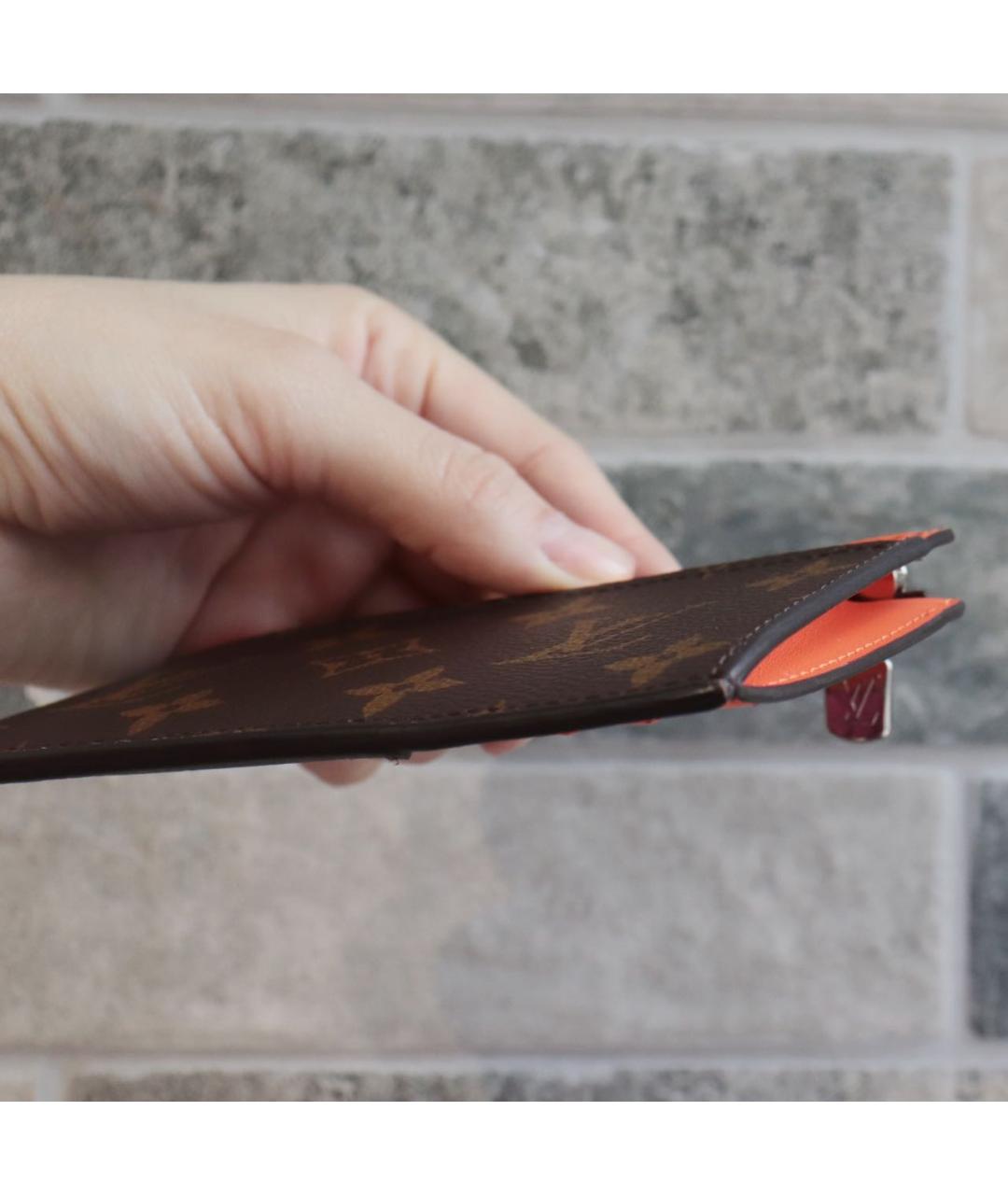 LOUIS VUITTON Коричневый кожаный кардхолдер, фото 6