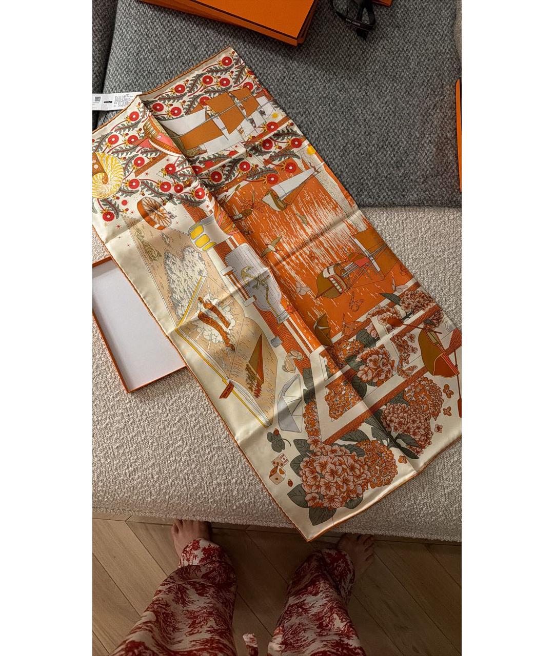 HERMES Оранжевый шелковый платок, фото 3