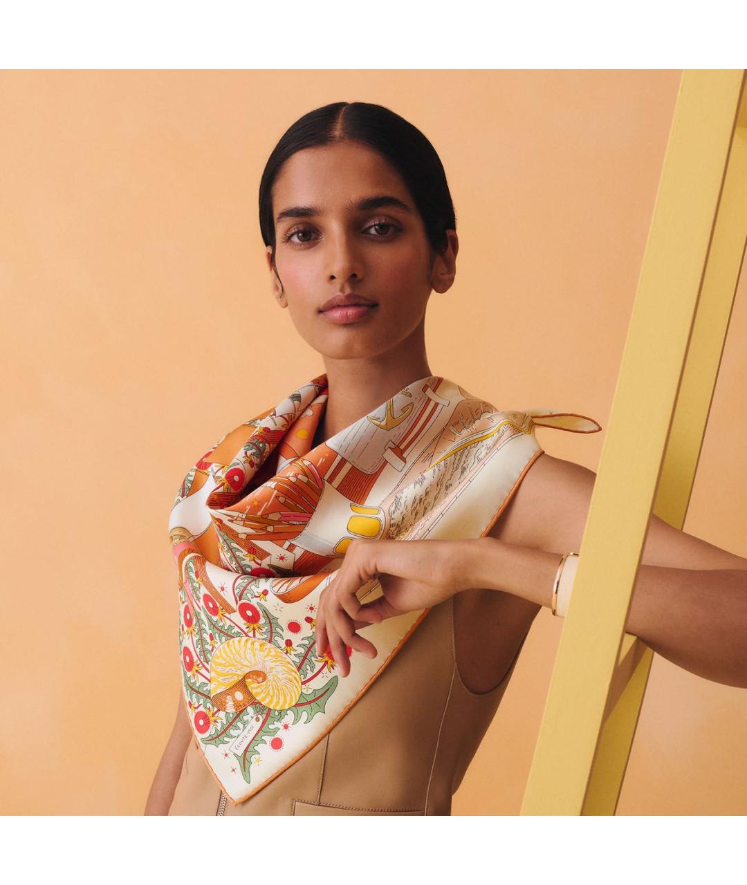 HERMES Оранжевый шелковый платок, фото 2