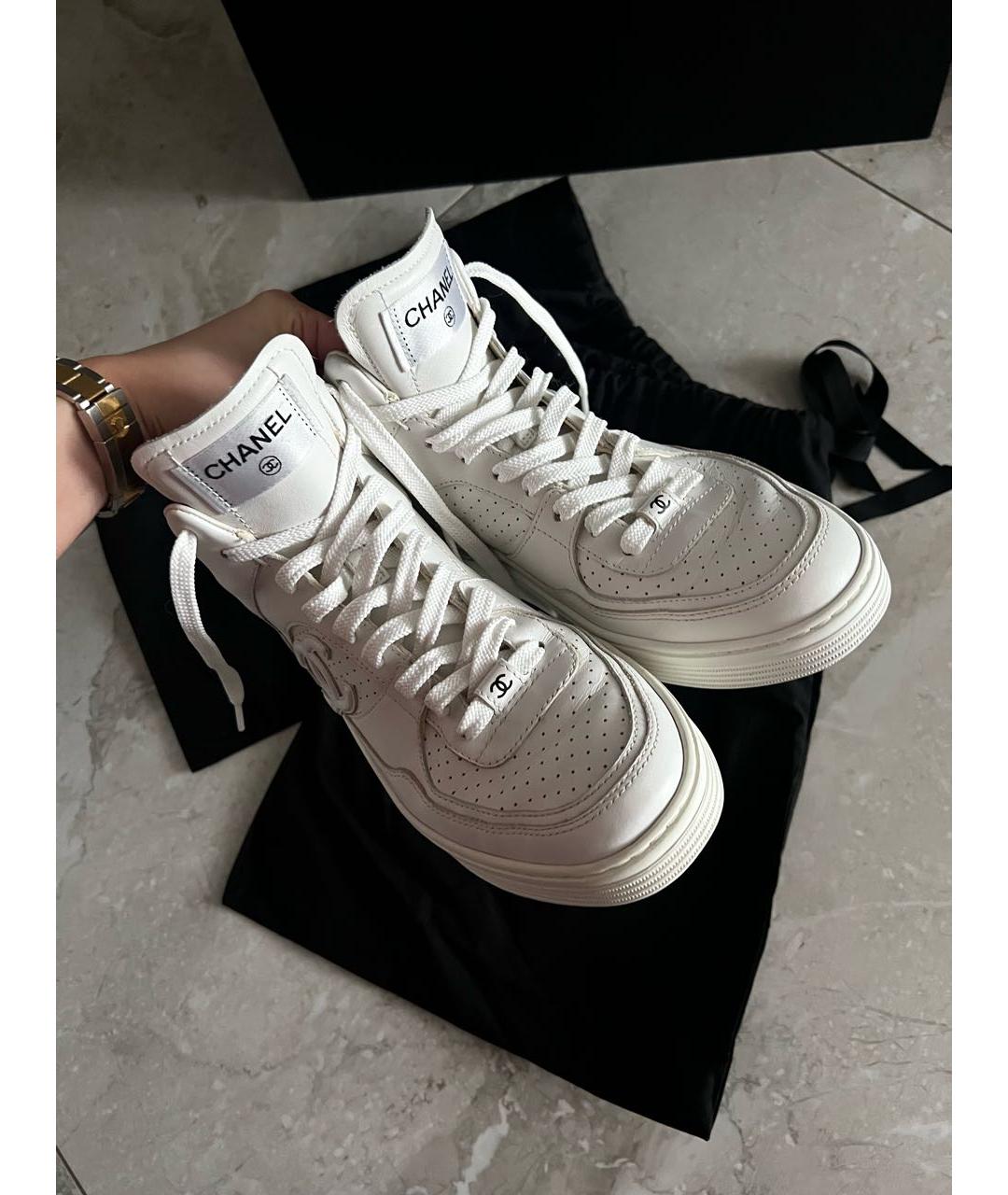 CHANEL Белые кожаные кеды, фото 5