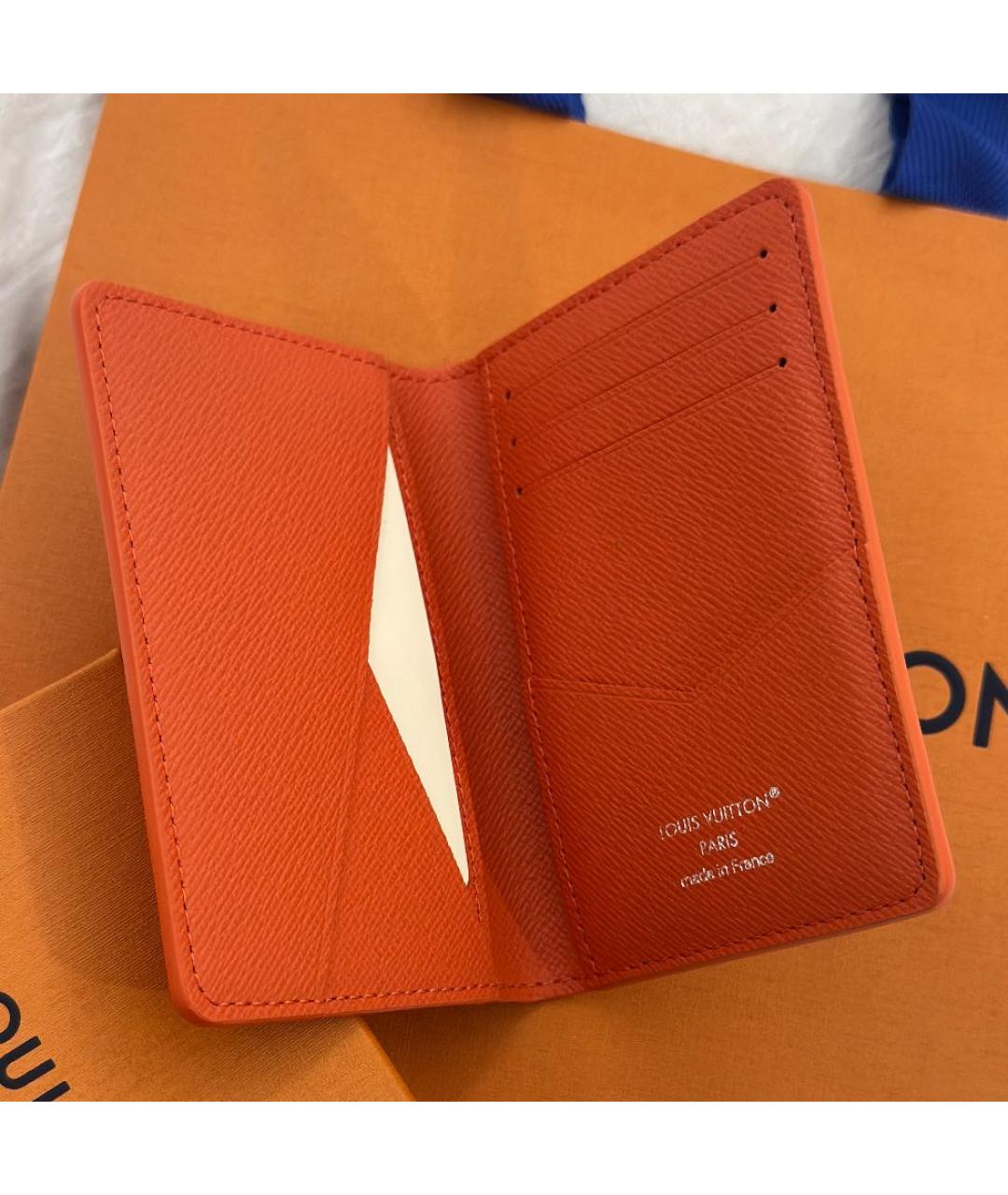 LOUIS VUITTON Оранжевый кожаный кардхолдер, фото 3