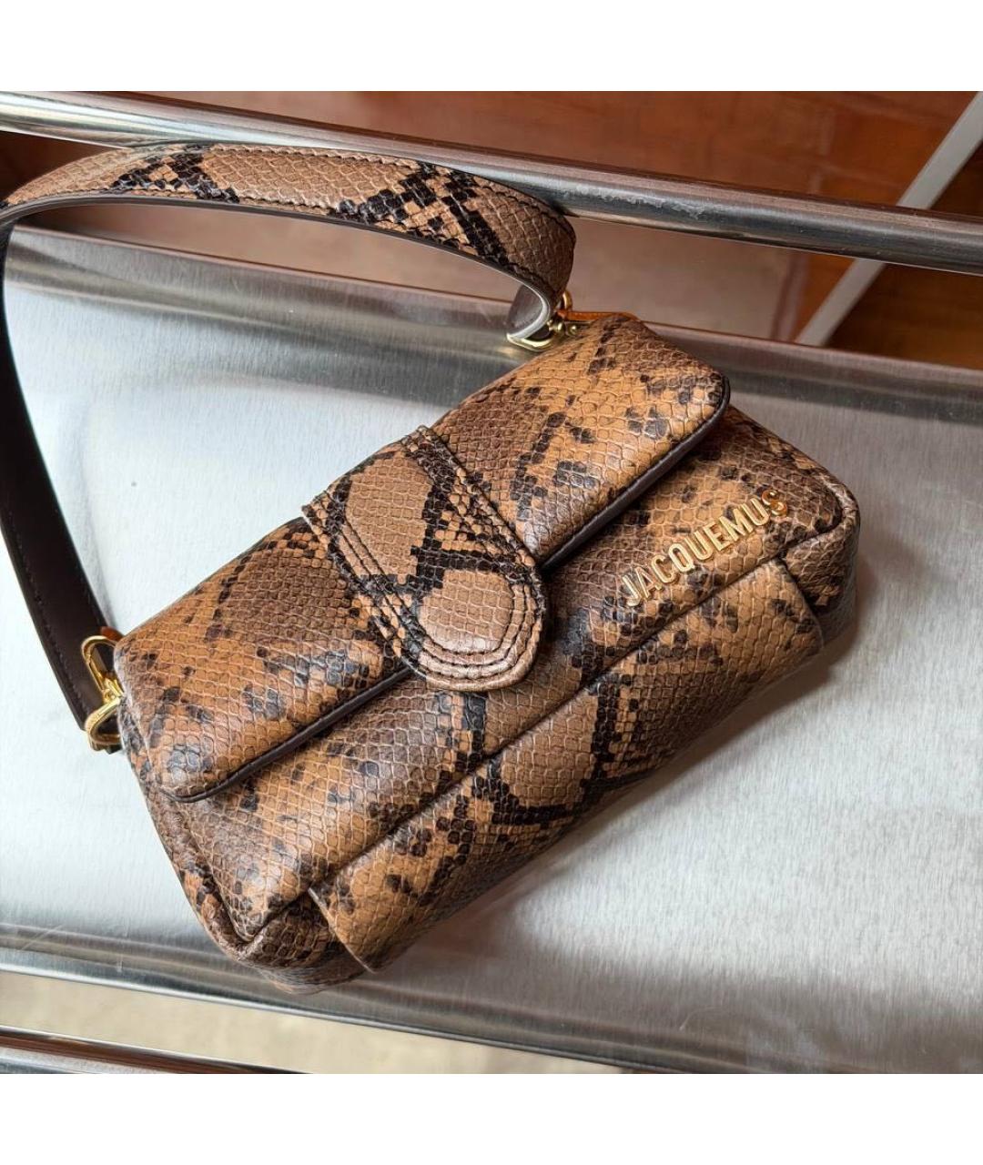 JACQUEMUS Коричневая кожаная сумка с короткими ручками, фото 4